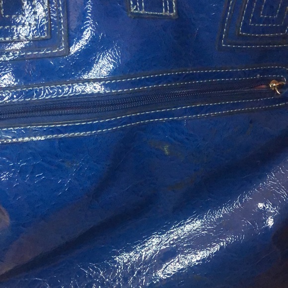 Chinese Laundry bag in bright cobalt blue - Picture 7 of 10